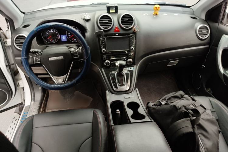 Used Haval H6 2016 Upgraded Model 1.5T Automatic Two-Wheel Drive Elite Version Center Console