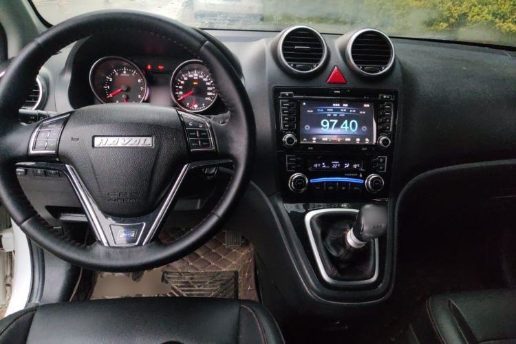 Used Haval H6 2016 Upgraded Model 1.5T Manual Two-Wheel Drive Elite Version Center Console