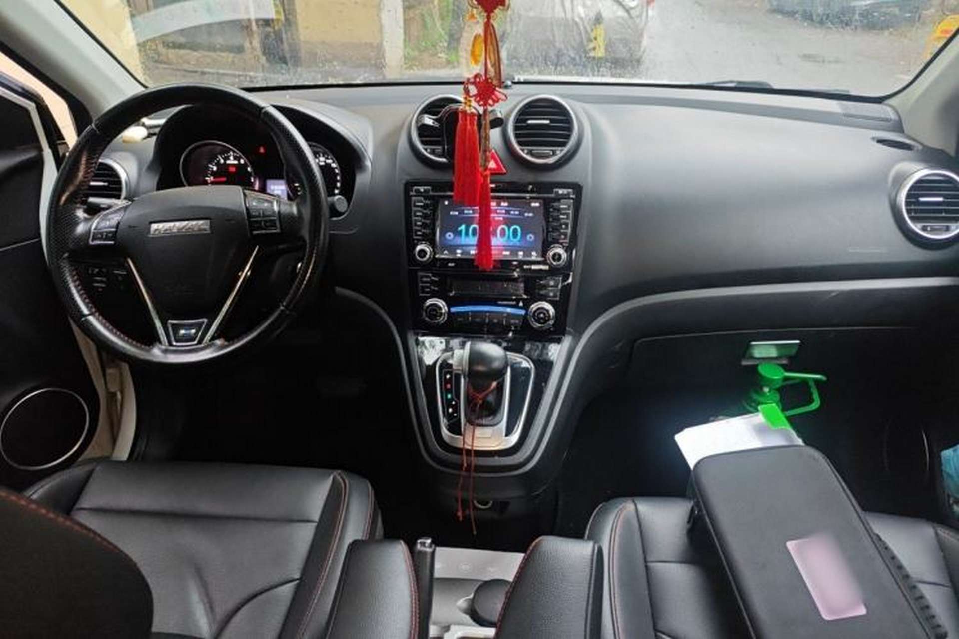 Used Haval H6 2016 Upgraded Model 1.5T Automatic Two-Wheel Drive Elite Version Center Console