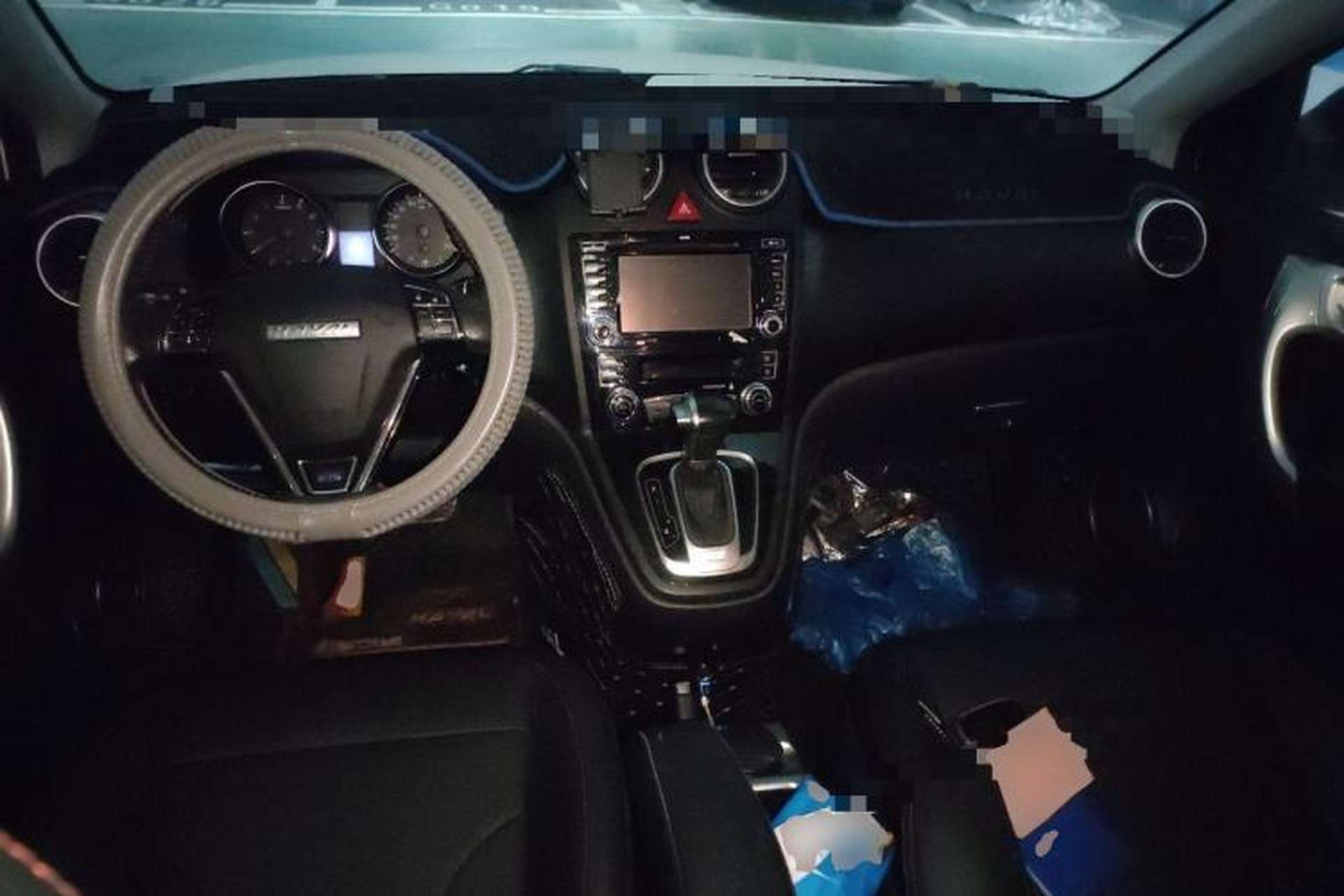 Used Haval H6 2016 Upgraded Model 1.5T Automatic Two-Wheel Drive Elite Version Center Console