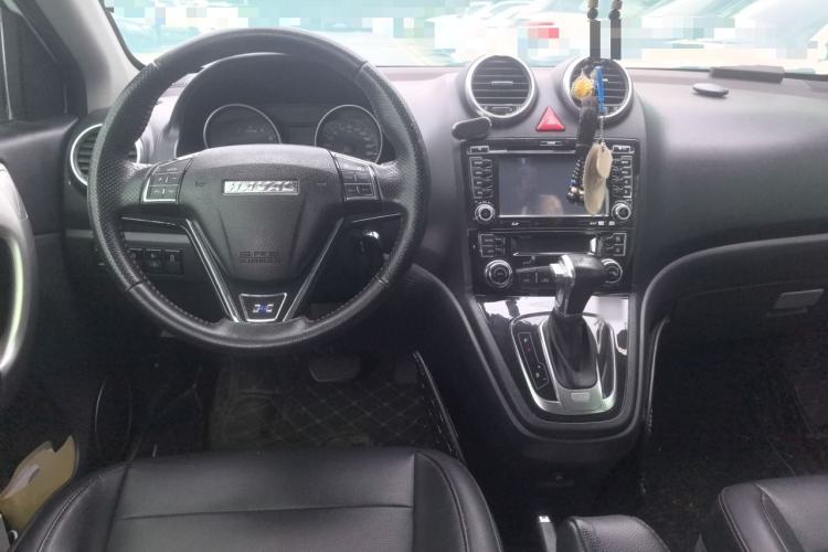 Used Haval H6 2016 Upgraded Model 1.5T Automatic Two-Wheel Drive Elite Version Center Console