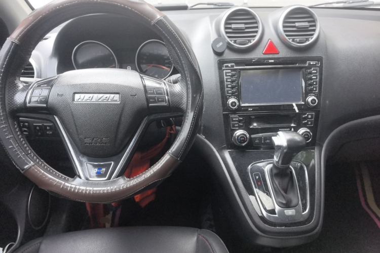 Used Haval H6 2016 Upgraded Model 1.5T Automatic Two-Wheel Drive Elite Version Center Console