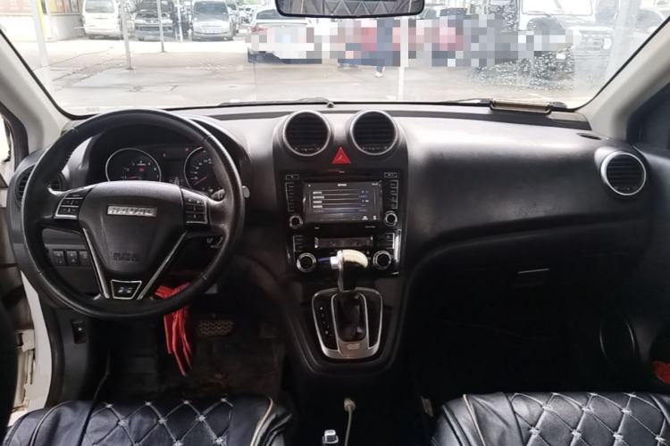 Used Haval H6 2016 Upgraded Model 1.5T Automatic Two-Wheel Drive Elite Version Center Console
