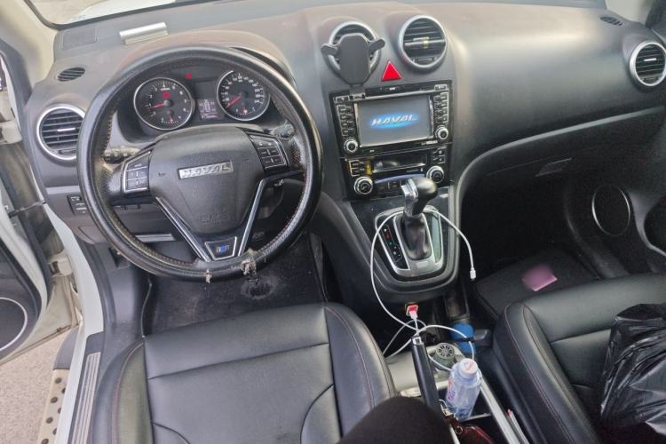 Used Haval H6 2016 Upgraded Model 1.5T Automatic Two-Wheel Drive Elite Version Center Console