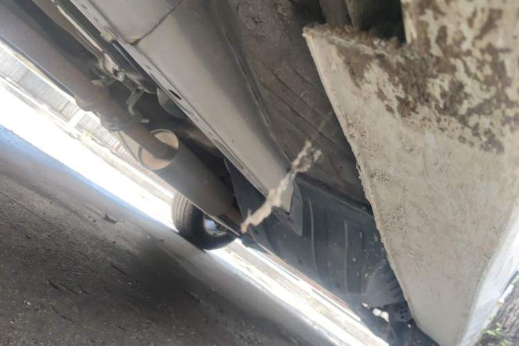 Used Haval H6 2016 Upgraded Model 1.5T Manual Two-Wheel Drive Elite Version Chassis Front Left