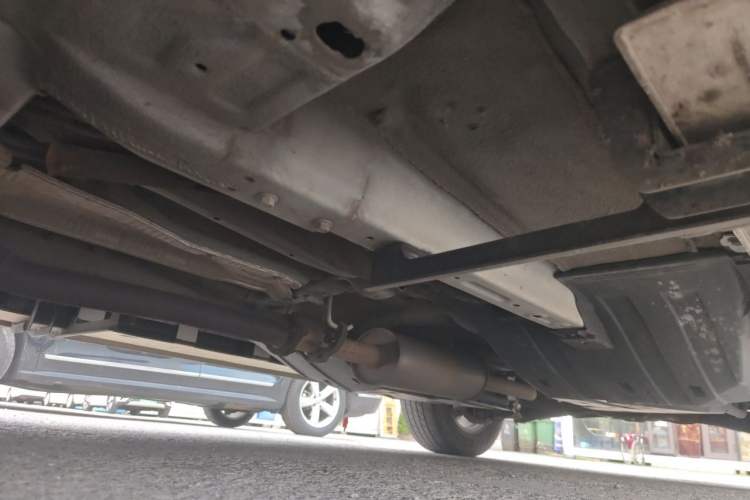 Used Haval H6 2016 Upgraded Model 1.5T Manual Two-Wheel Drive Elite Version Chassis Front Left