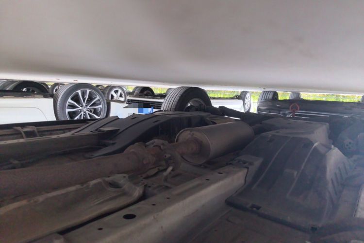 Used Haval H6 2016 Upgraded Model 1.5T Manual Two-Wheel Drive Value Edition Chassis Front Right