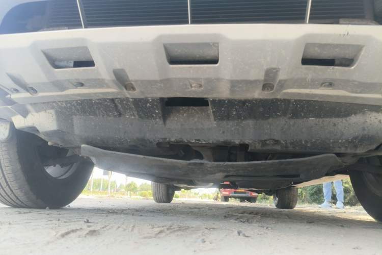 Used Haval H6 2016 Upgraded Model 1.5T Manual Two-Wheel Drive Elite Version Chassis Front