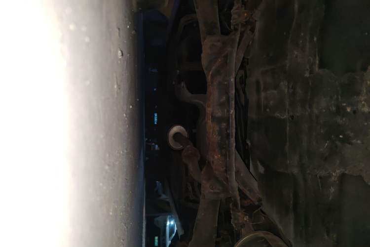 Used Haval H6 2016 Upgraded Model 1.5T Manual Two-Wheel Drive Urban Version Chassis Rear