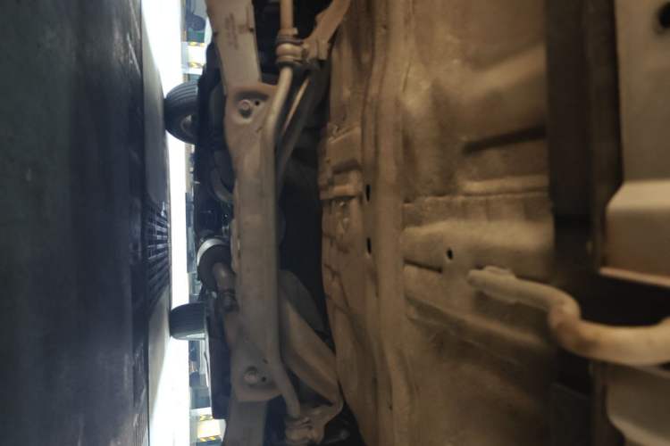 Used Haval H6 2016 Upgraded Model 1.5T Automatic Two-Wheel Drive Elite Version Chassis Rear
