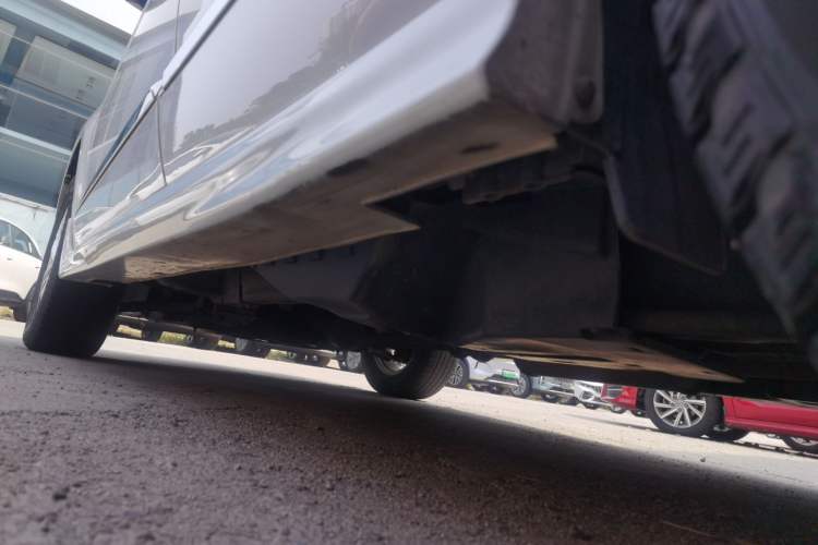 Used Haval H6 2016 Upgraded Model 1.5T Automatic Two-Wheel Drive Elite Version Chassis Rear Left