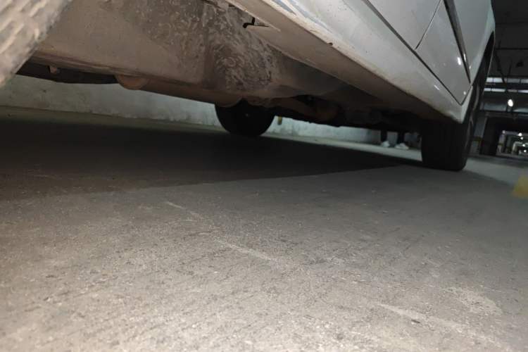 Used Haval H6 2016 Upgraded Model 1.5T Manual Two-Wheel Drive Elite Version Chassis Rear Right