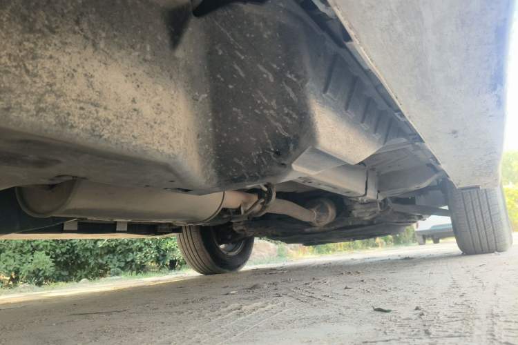 Used Haval H6 2016 Upgraded Model 1.5T Manual Two-Wheel Drive Elite Version Chassis Rear Right