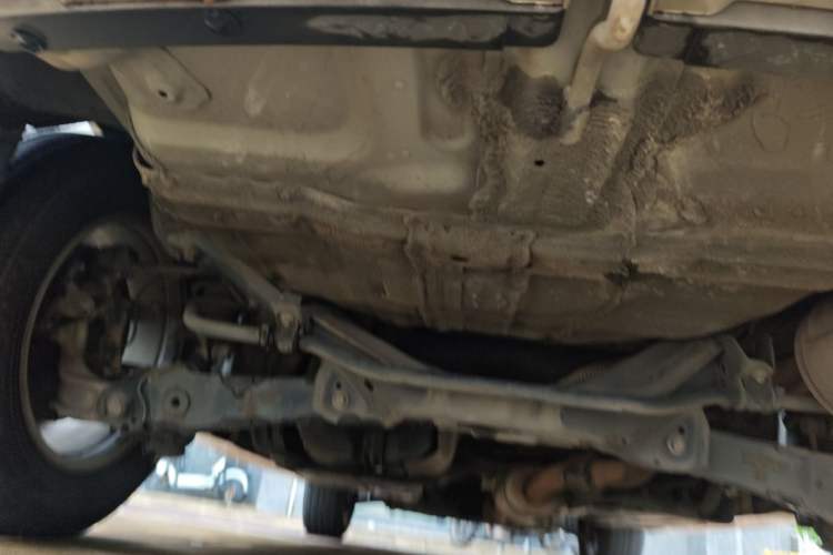 Used Haval H6 2016 Upgraded Model 1.5T Manual Two-Wheel Drive Elite Version Chassis Rear