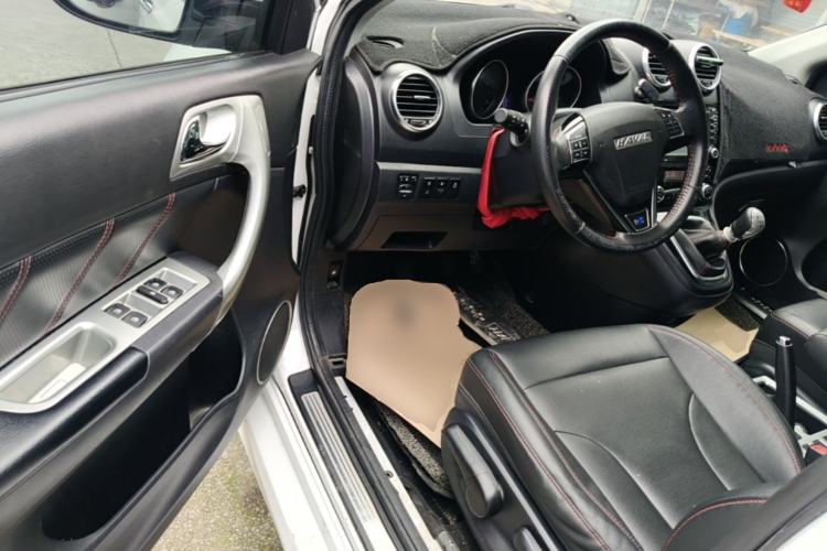 Used Haval H6 2016 Upgraded Model 1.5T Manual Two-Wheel Drive Elite Version Driver Seat