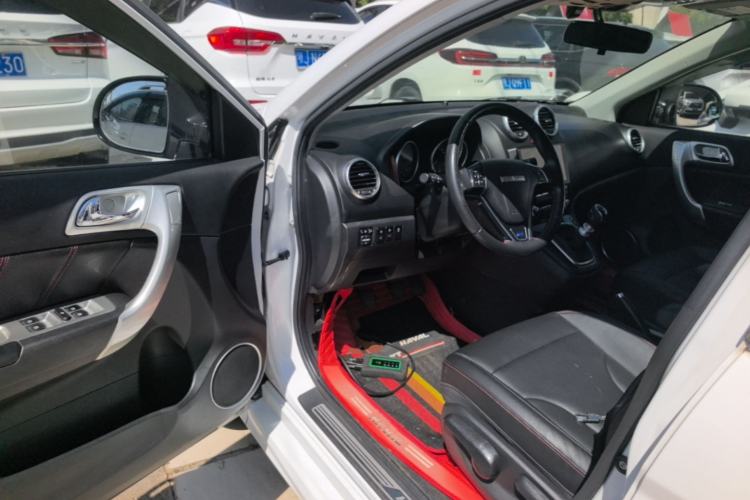 Used Haval H6 2016 Upgraded Model 1.5T Manual Two-Wheel Drive Elite Version Driver Seat