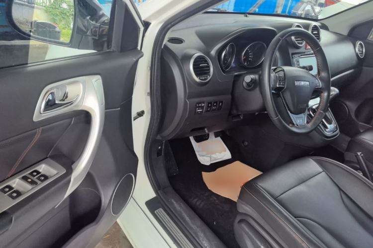Used Haval H6 2016 Upgraded Model 1.5T Automatic Two-Wheel Drive Elite Version Driver Seat