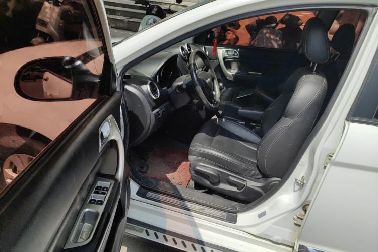 Used Haval H6 2016 Upgraded Model 1.5T Manual Two-Wheel Drive Urban Version Driver Seat