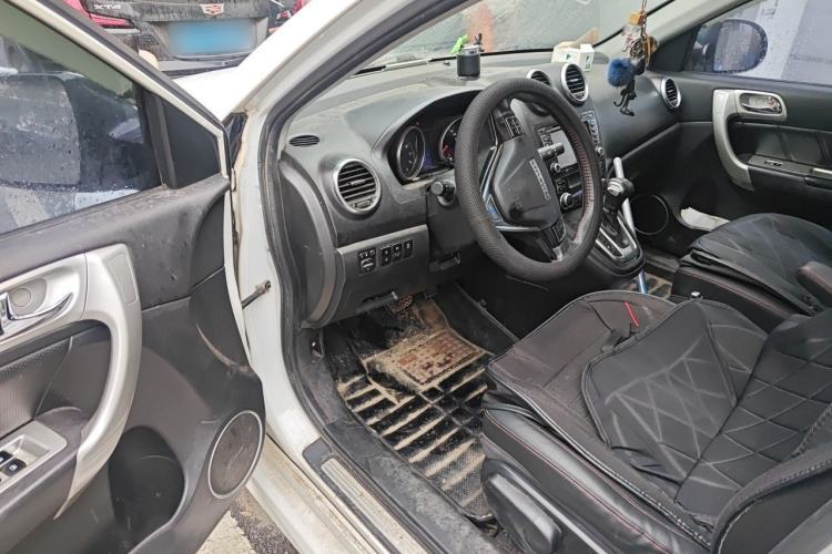 Used Haval H6 2016 Upgraded Model 1.5T Automatic Two-Wheel Drive Elite Version Driver Seat