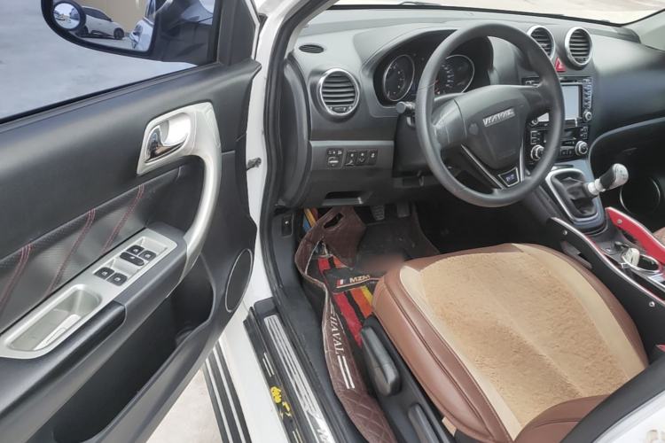 Used Haval H6 2016 Upgraded Model 1.5T Manual Two-Wheel Drive Urban Version Driver Seat