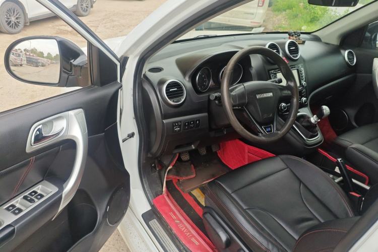 Used Haval H6 2016 Upgraded Model 1.5T Manual Two-Wheel Drive Urban Version Driver Seat