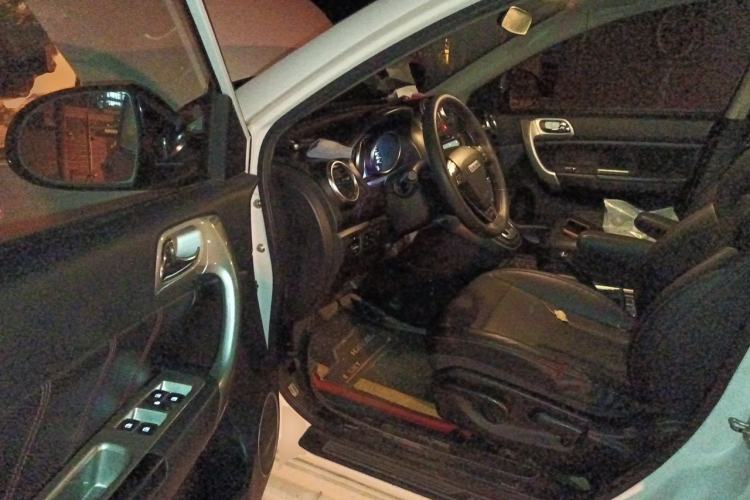 Used Haval H6 2016 Upgraded Model 1.5T Automatic Two-Wheel Drive Elite Version Driver Seat