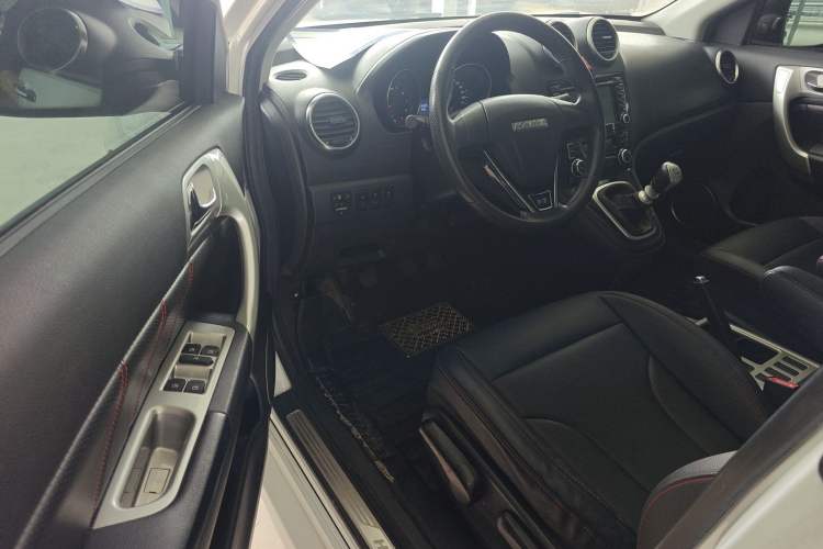 Used Haval H6 2016 Upgraded Model 1.5T Manual Two-Wheel Drive Urban Version Driver Seat