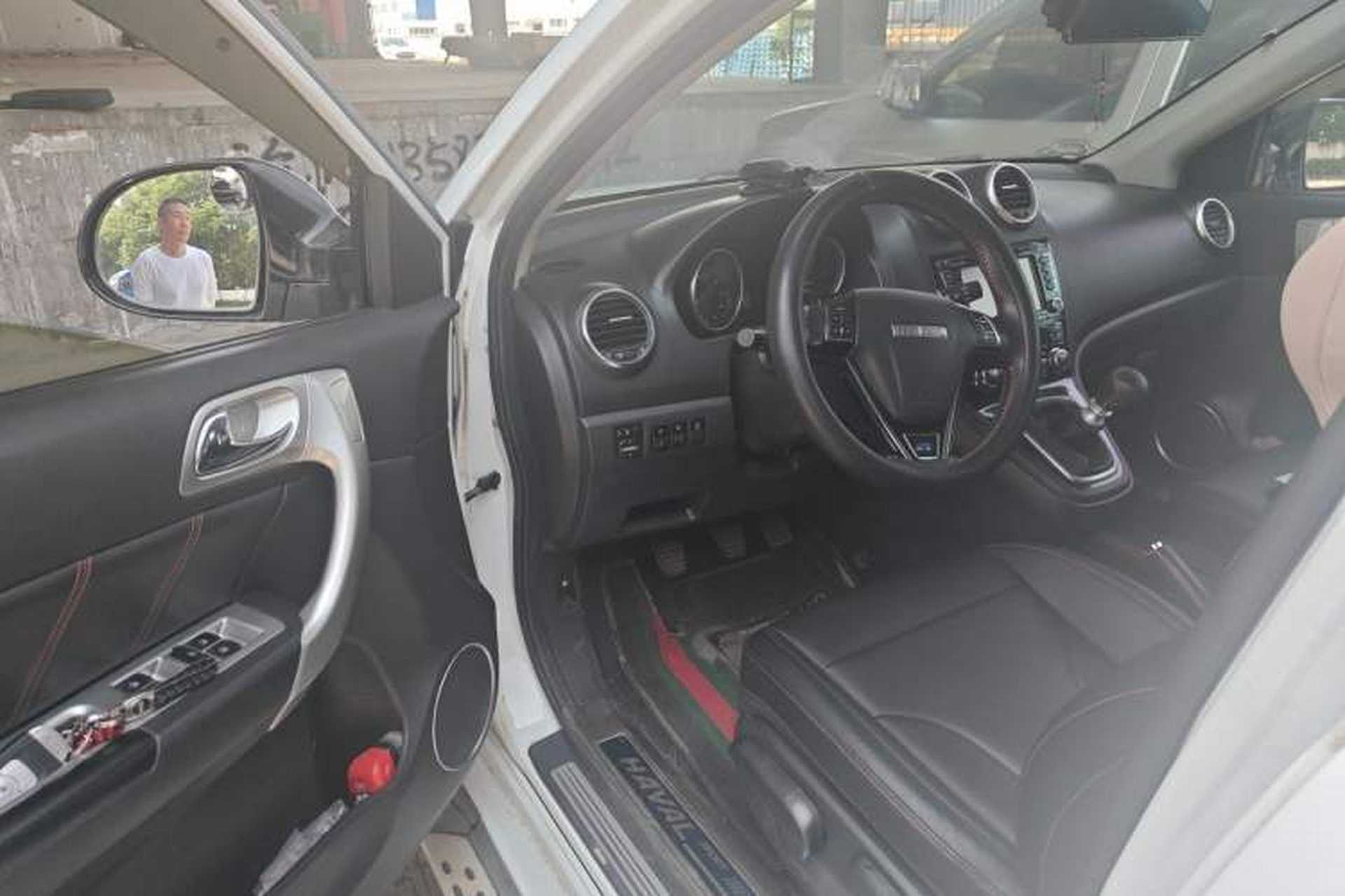 Used Haval H6 2016 Upgraded Model 1.5T Manual Two-Wheel Drive Elite Version Driver Seat