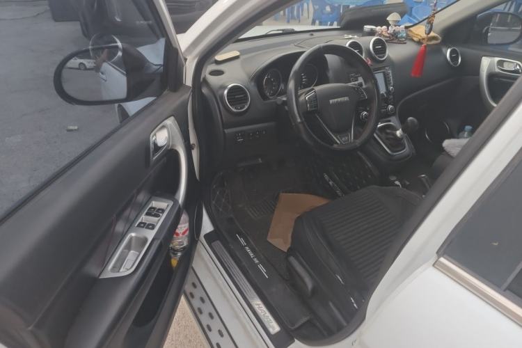 Used Haval H6 2016 Upgraded Model 1.5T Manual Two-Wheel Drive Elite Version Driver Seat