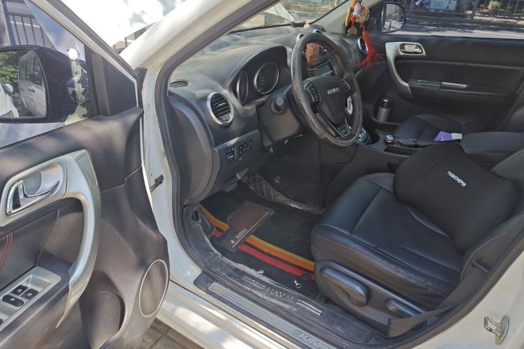 Used Haval H6 2016 Upgraded Model 1.5T Automatic Two-Wheel Drive Elite Version Driver Seat