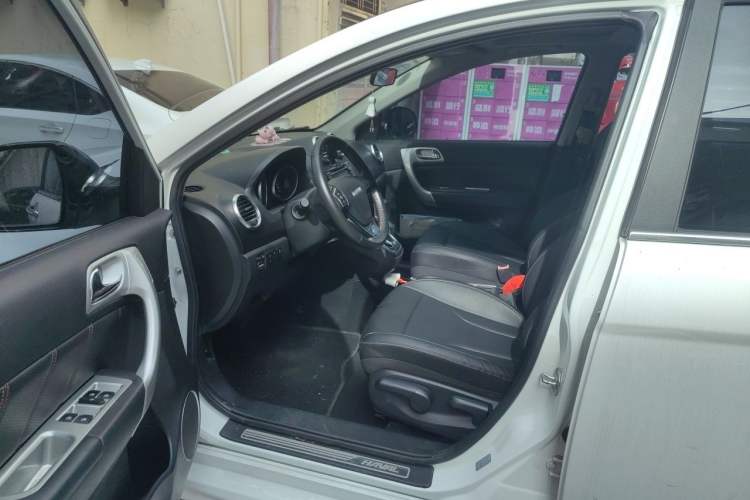 Used Haval H6 2016 Upgraded Model 1.5T Automatic Two-Wheel Drive Elite Version Driver Seat