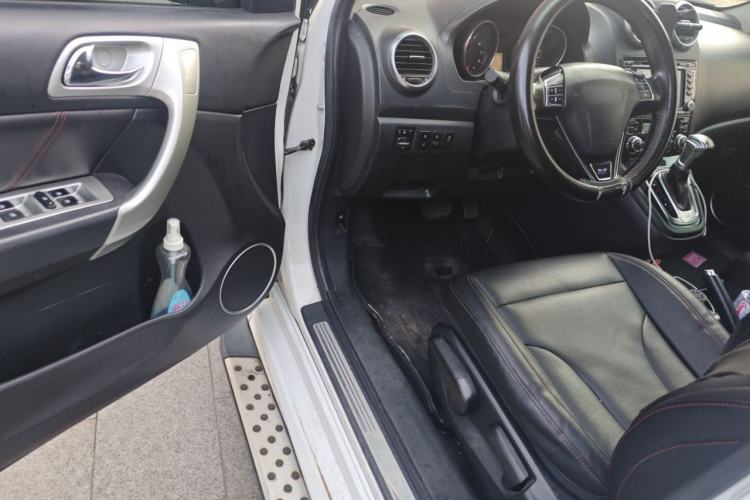 Used Haval H6 2016 Upgraded Model 1.5T Automatic Two-Wheel Drive Elite Version Driver Seat