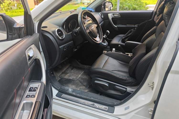 Used Haval H6 2016 Upgraded Model 1.5T Manual Two-Wheel Drive Elite Version Driver Seat