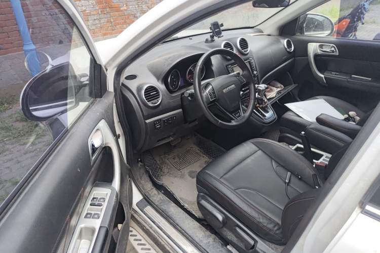 Used Haval H6 2016 Upgraded Model 1.5T Automatic Two-Wheel Drive Elite Version Driver Seat