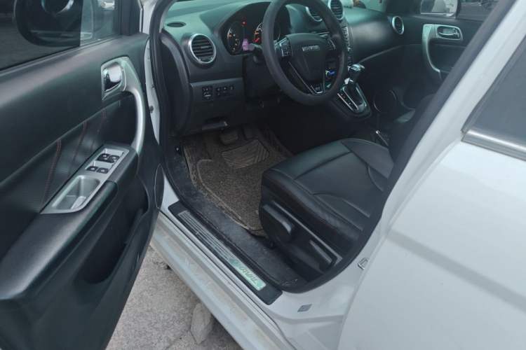 Used Haval H6 2016 Upgraded Model 1.5T Automatic Two-Wheel Drive Elite Version Driver Seat