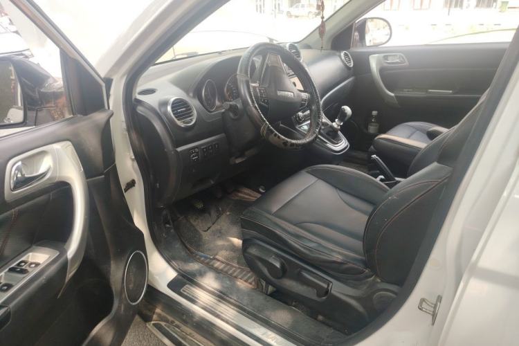Used Haval H6 2016 Upgraded Model 1.5T Manual Two-Wheel Drive Urban Version Driver Seat