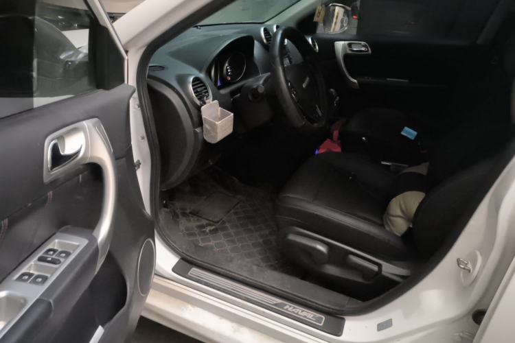 Used Haval H6 2016 Upgraded Model 1.5T Manual Two-Wheel Drive Elite Version Driver Seat