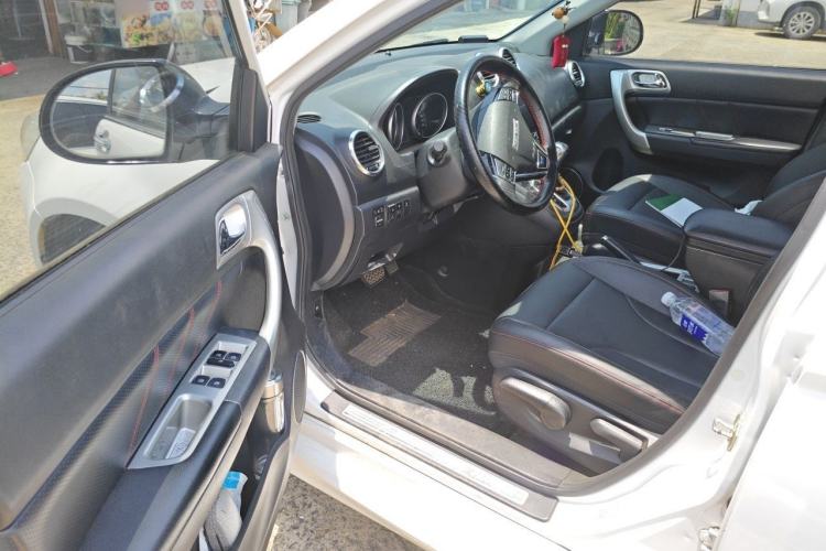 Used Haval H6 2016 Upgraded Model 1.5T Automatic Two-Wheel Drive Elite Version Driver Seat