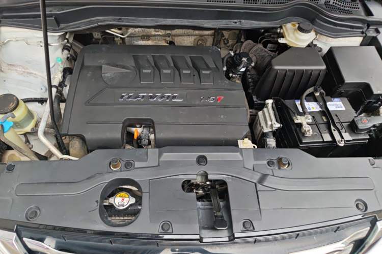 Used Haval H6 2016 Upgraded Model 1.5T Automatic Two-Wheel Drive Elite Version Engine Bay