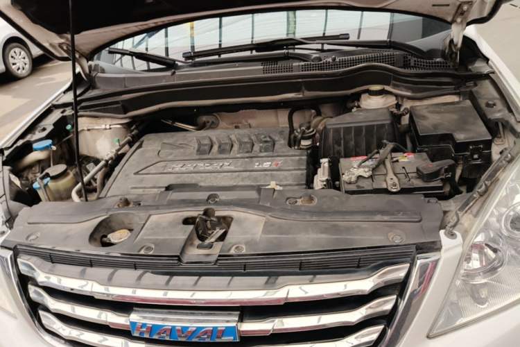 Used Haval H6 2016 Upgraded Model 1.5T Automatic Two-Wheel Drive Elite Version Engine Bay