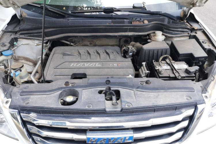 Used Haval H6 2016 Upgraded Model 1.5T Automatic Two-Wheel Drive Elite Version Engine Bay