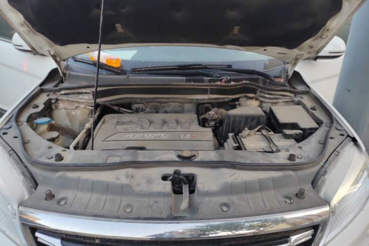 Used Haval H6 2016 Upgraded Model 1.5T Automatic Two-Wheel Drive Elite Version Engine Bay