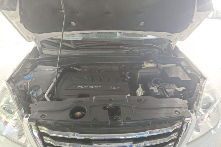 Used Haval H6 2016 Upgraded Model 1.5T Automatic Two-Wheel Drive Elite Version Engine Bay