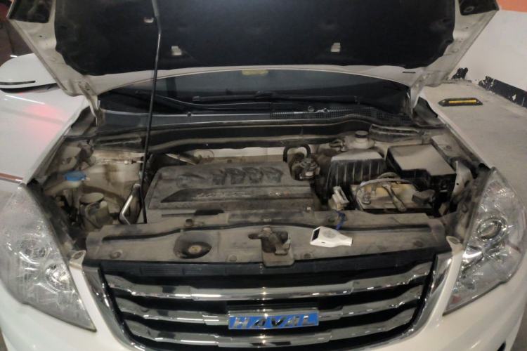 Used Haval H6 2016 Upgraded Model 1.5T Automatic Two-Wheel Drive Elite Version Engine Bay