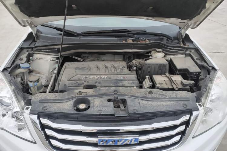 Used Haval H6 2016 Upgraded Model 1.5T Manual Two-Wheel Drive Urban Version Engine Bay