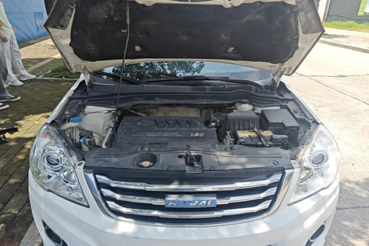 Used Haval H6 2016 Upgraded Model 1.5T Manual Two-Wheel Drive Urban Version Engine Bay