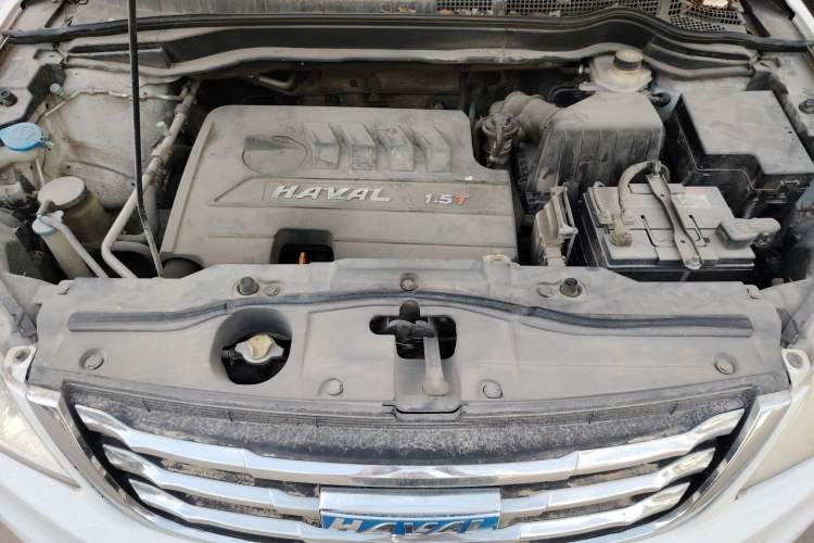 Used Haval H6 2016 Upgraded Model 1.5T Automatic Two-Wheel Drive Elite Version Engine Bay