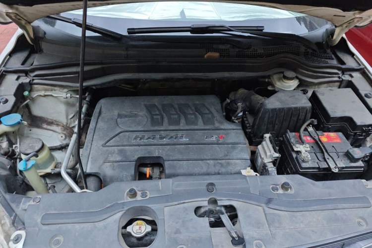 Used Haval H6 2016 Upgraded Model 1.5T Automatic Two-Wheel Drive Elite Version Engine Bay