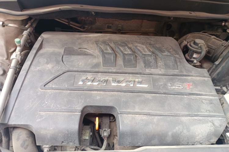 Used Haval H6 2016 Upgraded Model 1.5T Manual Two-Wheel Drive Elite Version Engine Bay