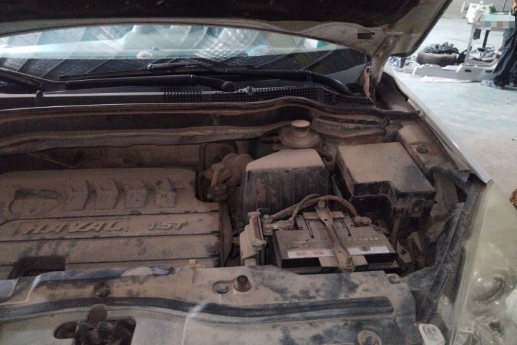 Used Haval H6 2016 Upgraded Model 1.5T Automatic Two-Wheel Drive Elite Version Engine Bay Left